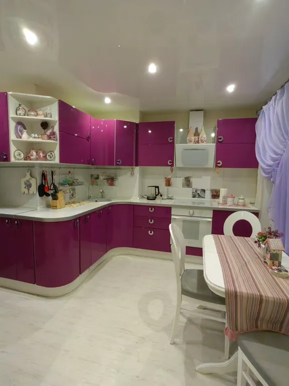 Просторная и уютная квартира с видом на озеро и сопки