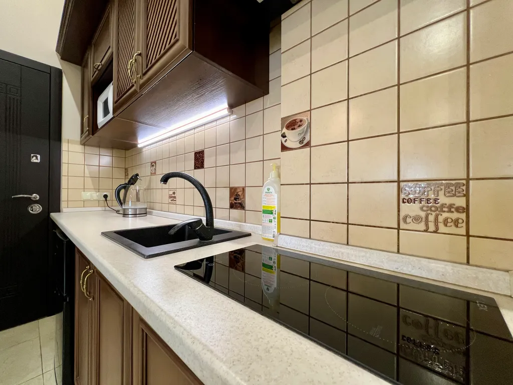 Рядом парк Победы Херсонес не берем оплату за уборку