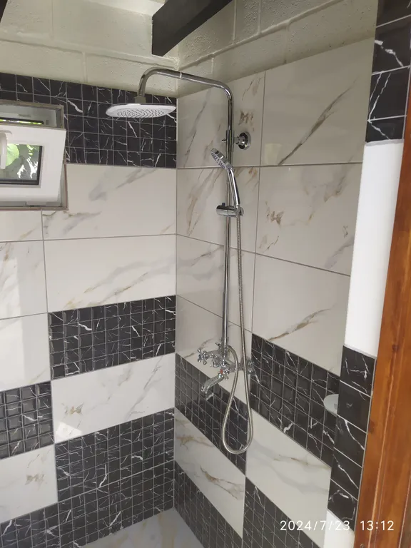 Квартира Комната с отдельным входом в частном доме — Рапица