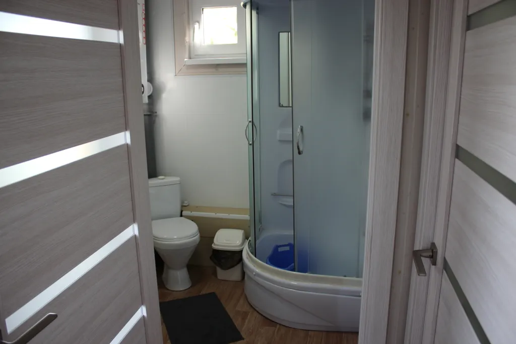 Апартамент двухкомнатный с видом на море первый этаж