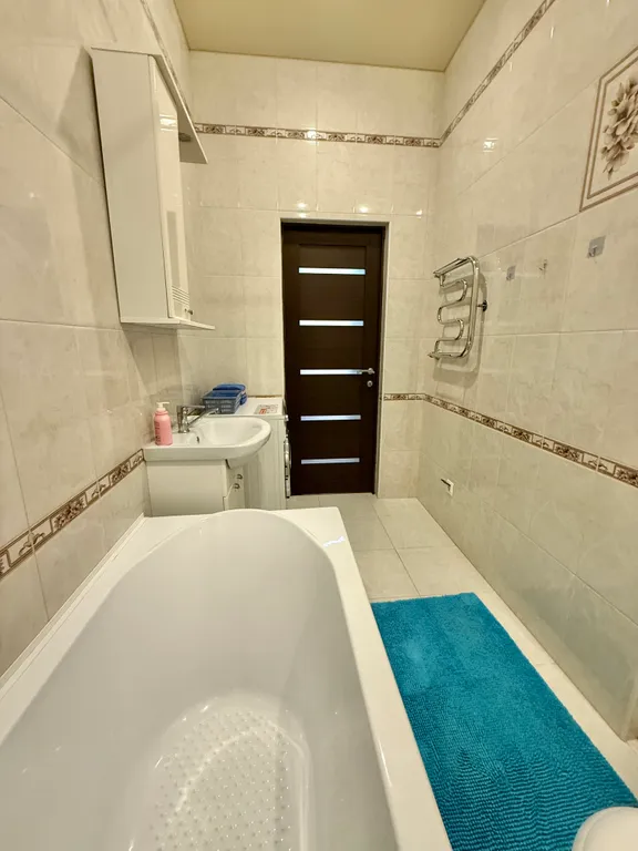 Уютная двухкомнатная квартира рядом с Крещенским парком