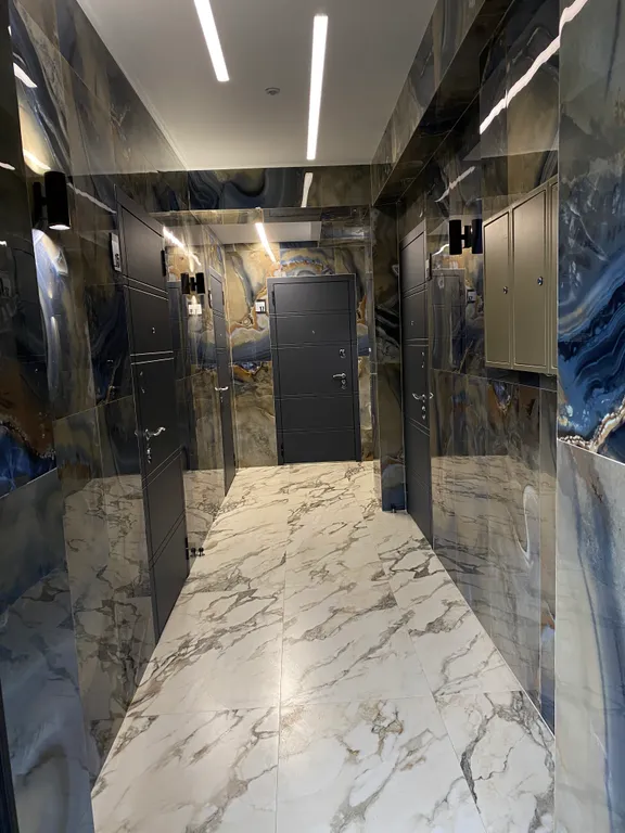 Новые уютные просторные апартаменты с открытым балконом возле моря