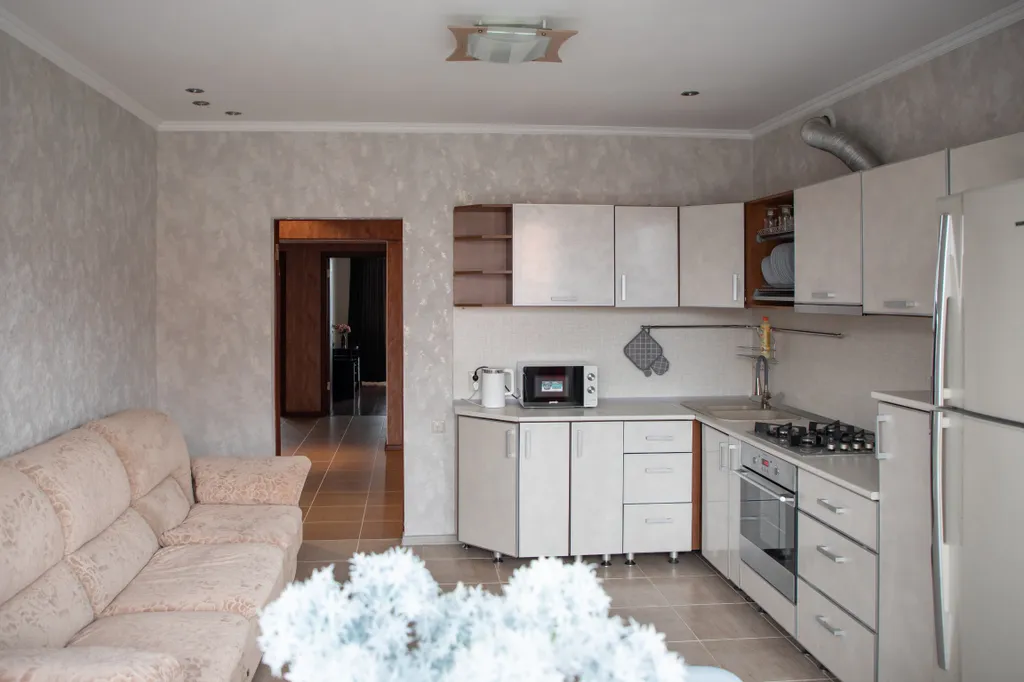 Уютная квартира в элитном районе с видом на озеро в парке имени Кирова