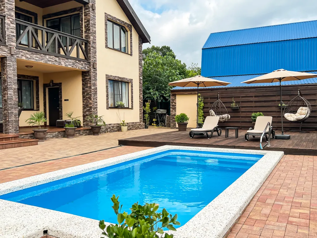 Уютный деревенский дом в стиле шале