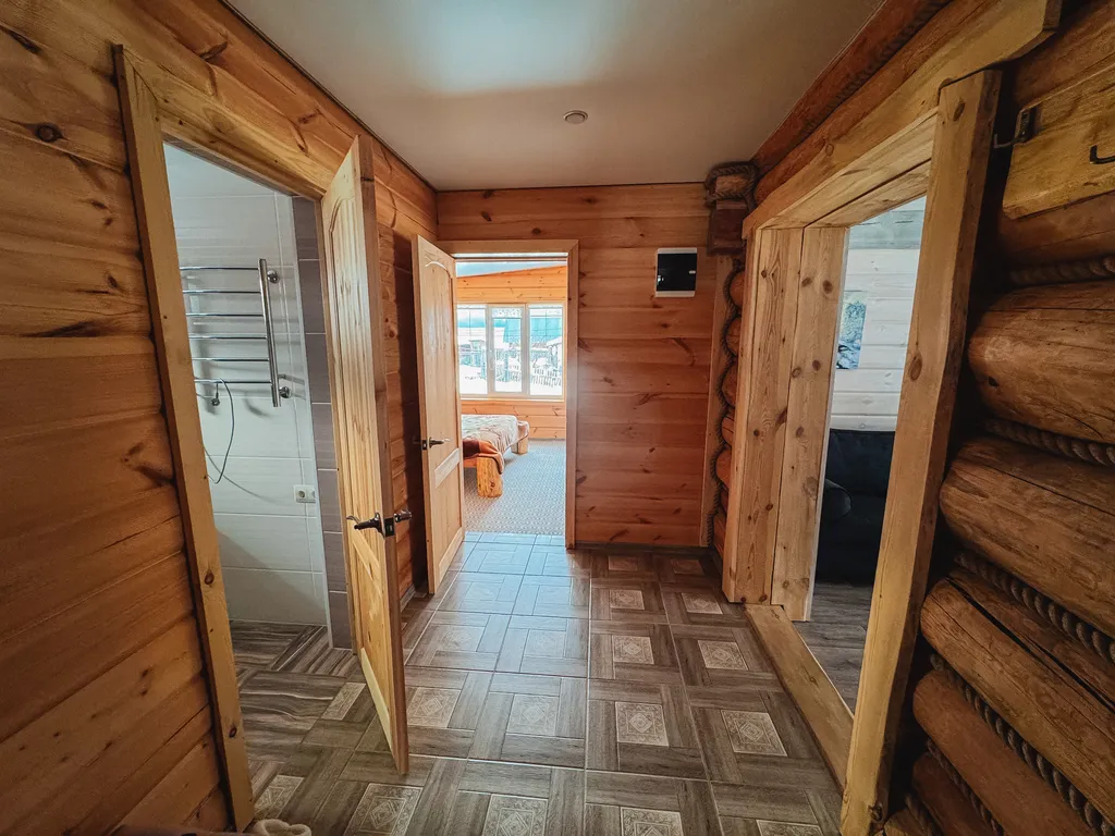 Новый уютный дом с камином