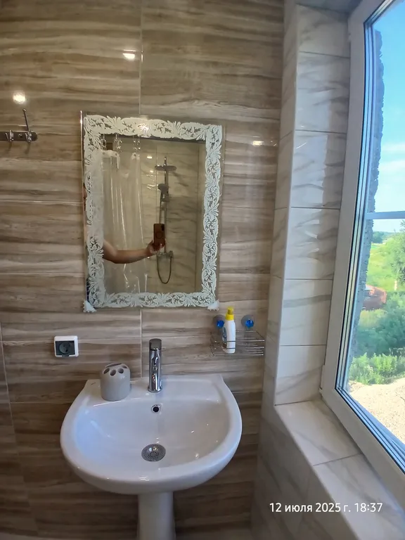 Уютная комната в коттедже Окна на юг 2 этаж