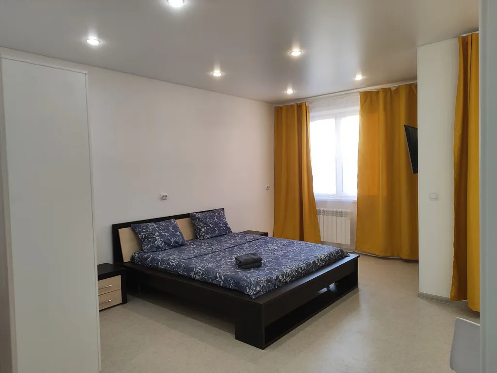 Квартира Студия на 13м этаже, ЖК Семья — аренда посуточно в Иркутск