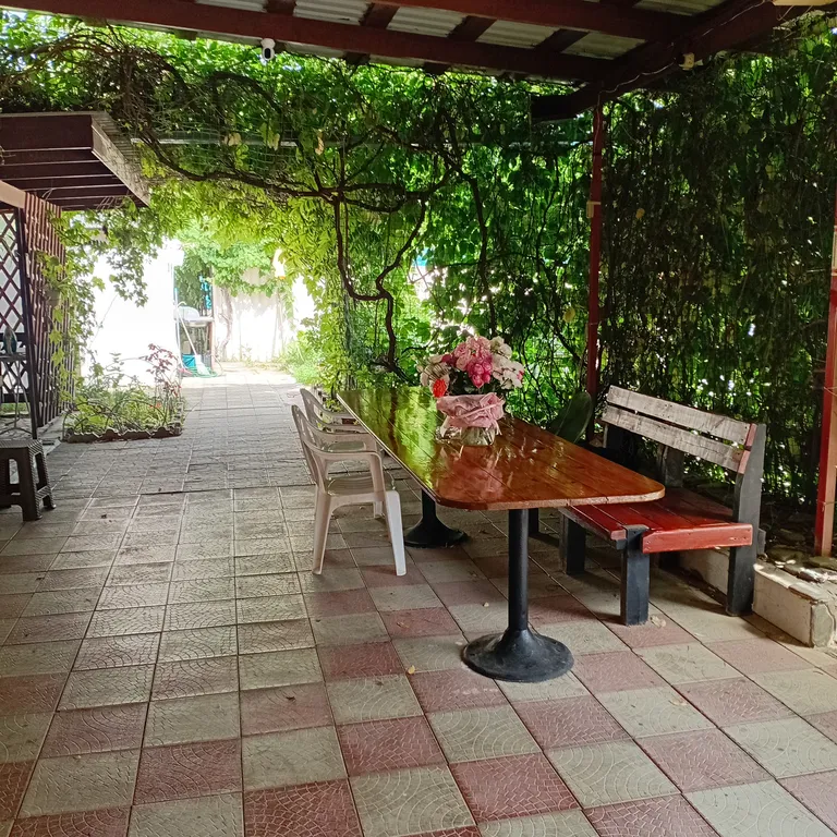 2 комнатный номер со своей кухней, кондиционером, телевизором, душем