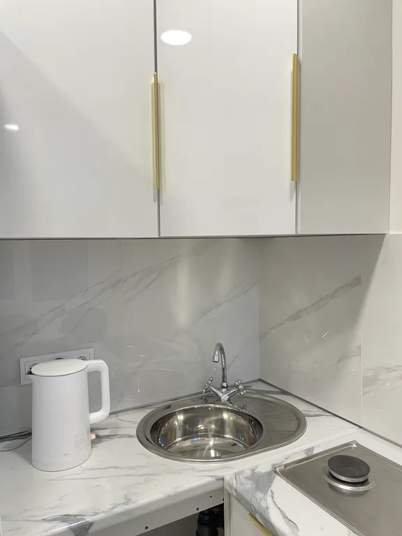 Апартаменты в центре с красивым видом из окна, рядом метро и Кремль