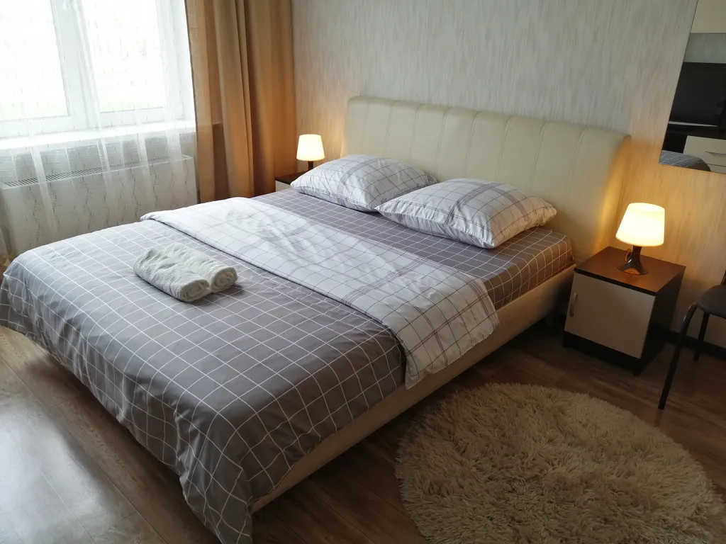 Душевная трехкомнатная квартира — аренда посуточно в Новосибирск