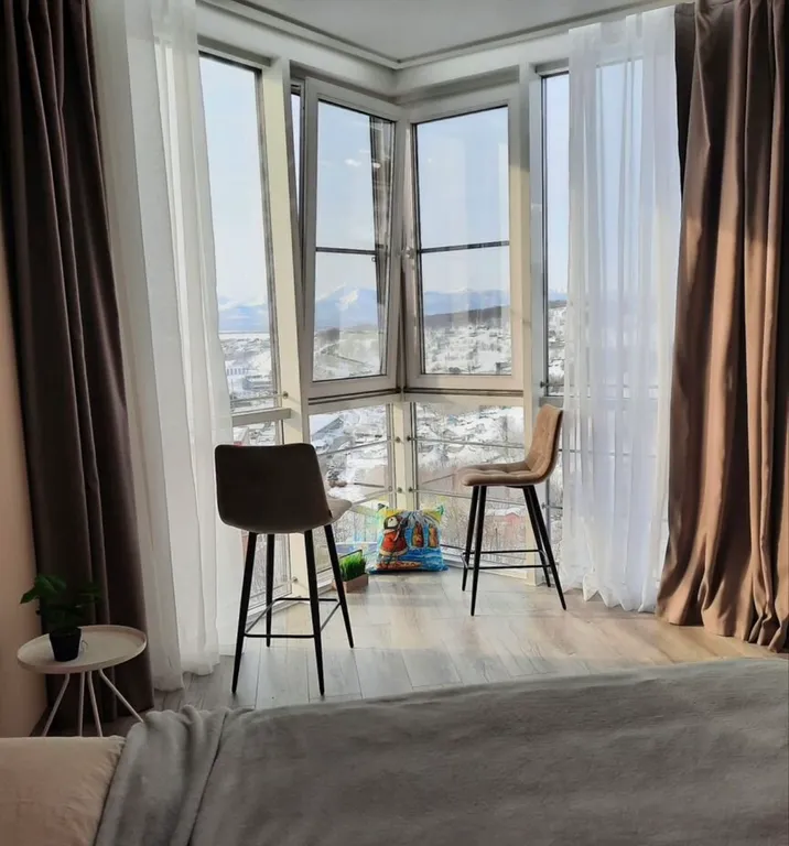 Студия с панорамным видом на бухту и вулканы