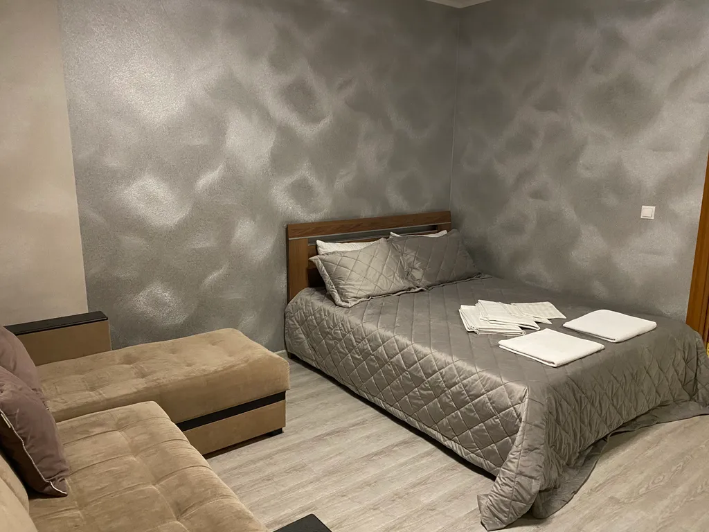 Квартира Квартира 1комн возле Планеты с деревянным балконом — Красноярск