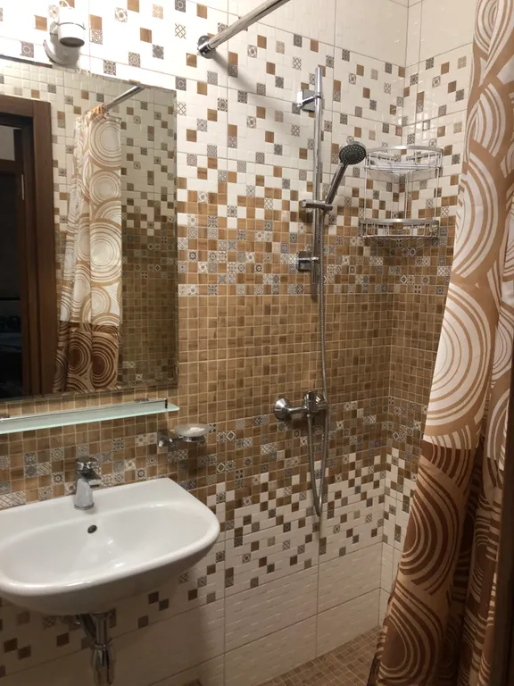 Квартира Квартира Комфортный двухкомнатный полулюкс с балконами — Геленджик