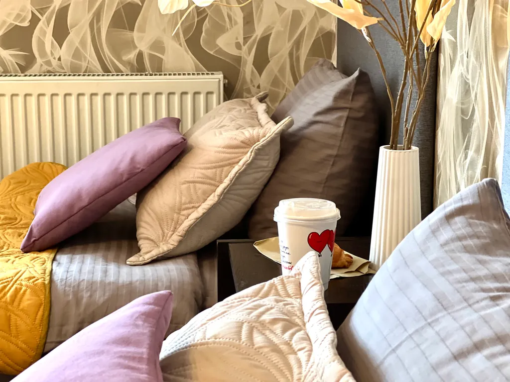 Студия с уютным интерьером