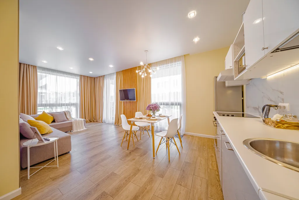 Охтаинн 26-1 с видом на школу