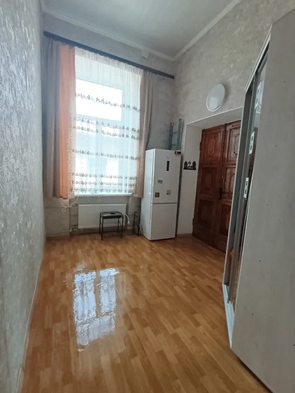 Квартира 3-комнатная Квартира — Евпатория