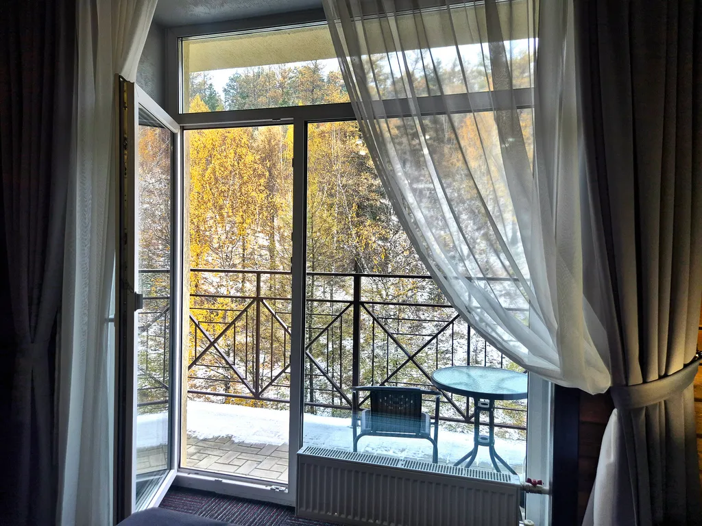 Студия в стиле шале с видом на лес, комфорт достойного вас уровня