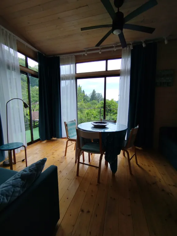 Коттедж с баней и тёплым джакузи