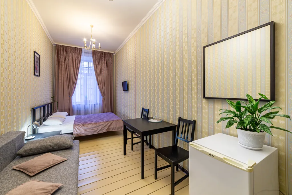 Квартира Квартира Эконом с 1 кроватью и диваном, с общей душевой комнатой — Санкт-Петербург