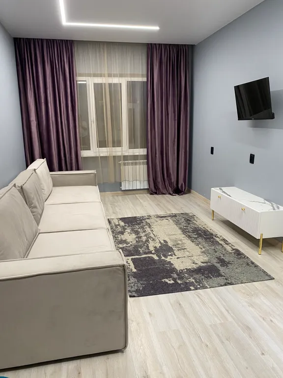 Уютная трехкомнатная квартира с видом на горы