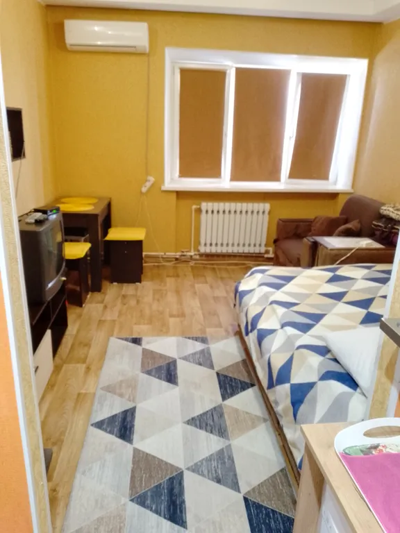 Квартира Маленькая студия в центре города тихий район бесконтактное заселение — аренда посуточно в Камышин