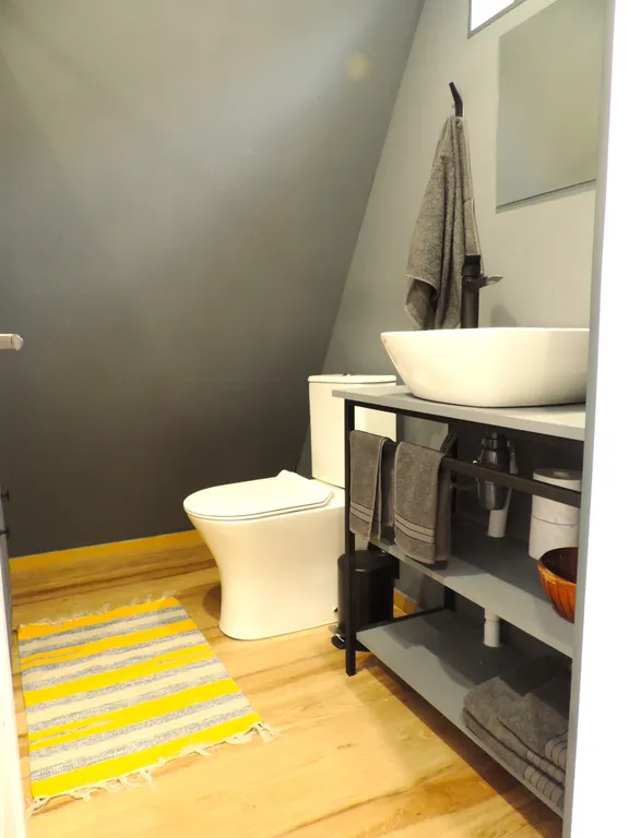 Коттедж Дом у речки с шикарным видом на горы — Соколиное