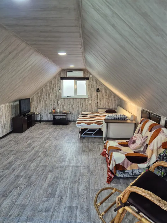 Дача с бассейном на море