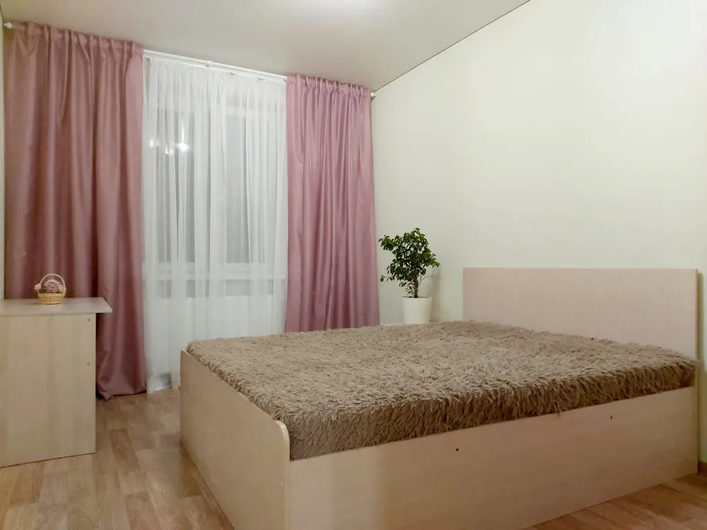 Просторная трешка рядом с Зоопарком