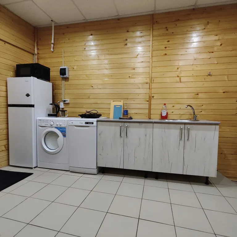 Коттедж Отдых в домике у леса (баня и джакузи входят в стоимость) — Кашира