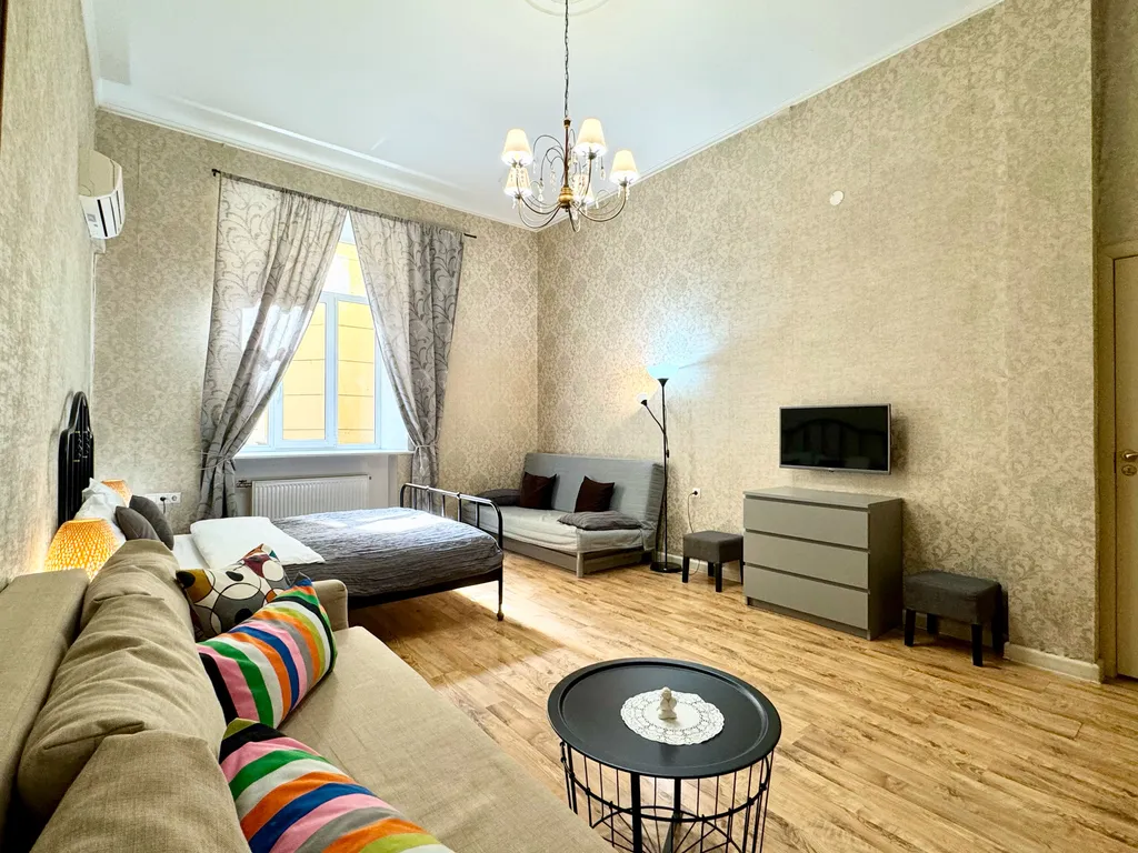 Квартира Просторная квартира возле Эрмитажа - 3 спальни, 2 санузла, парковка — Санкт-Петербург