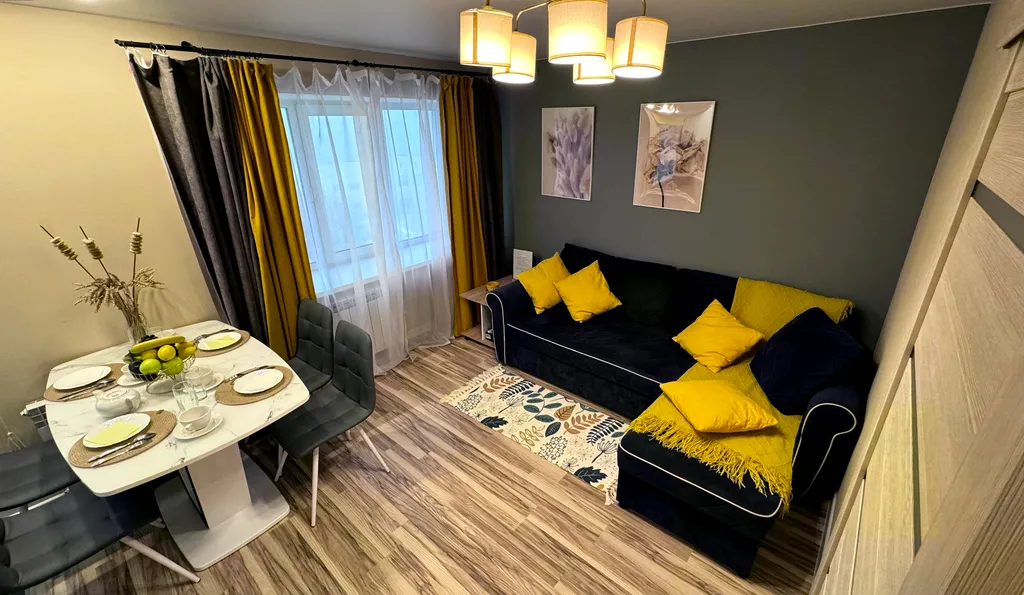 Центральная с видом на горы