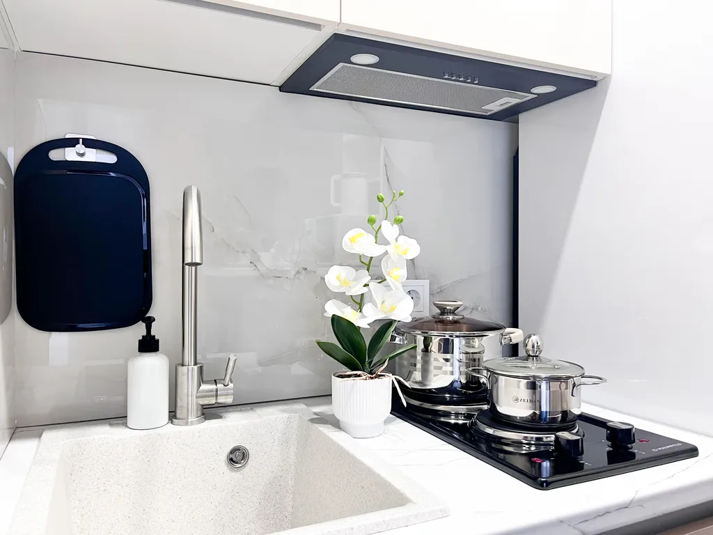 Очень уютная и светлая студия для двоих с лоджией