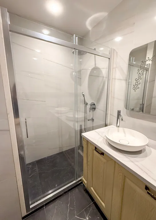 Двухкомнатная квартира на берегу моря, Bellevue Residence