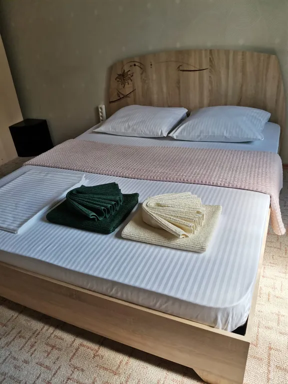 Уютная квартира в центре города — аренда посуточно в Мирный