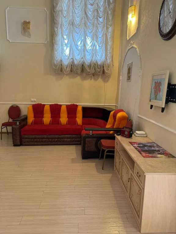 Элитный просторный красивый дом в центре города