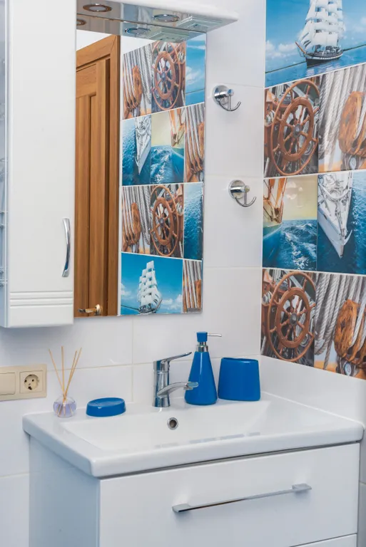 Двухуровневая трёхкомнатная квартира возле моря