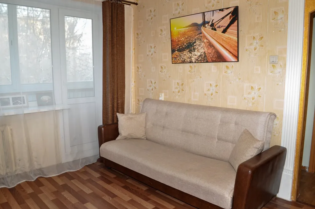 Уютная 1-комнатная квартира с балконом в хорошем районе