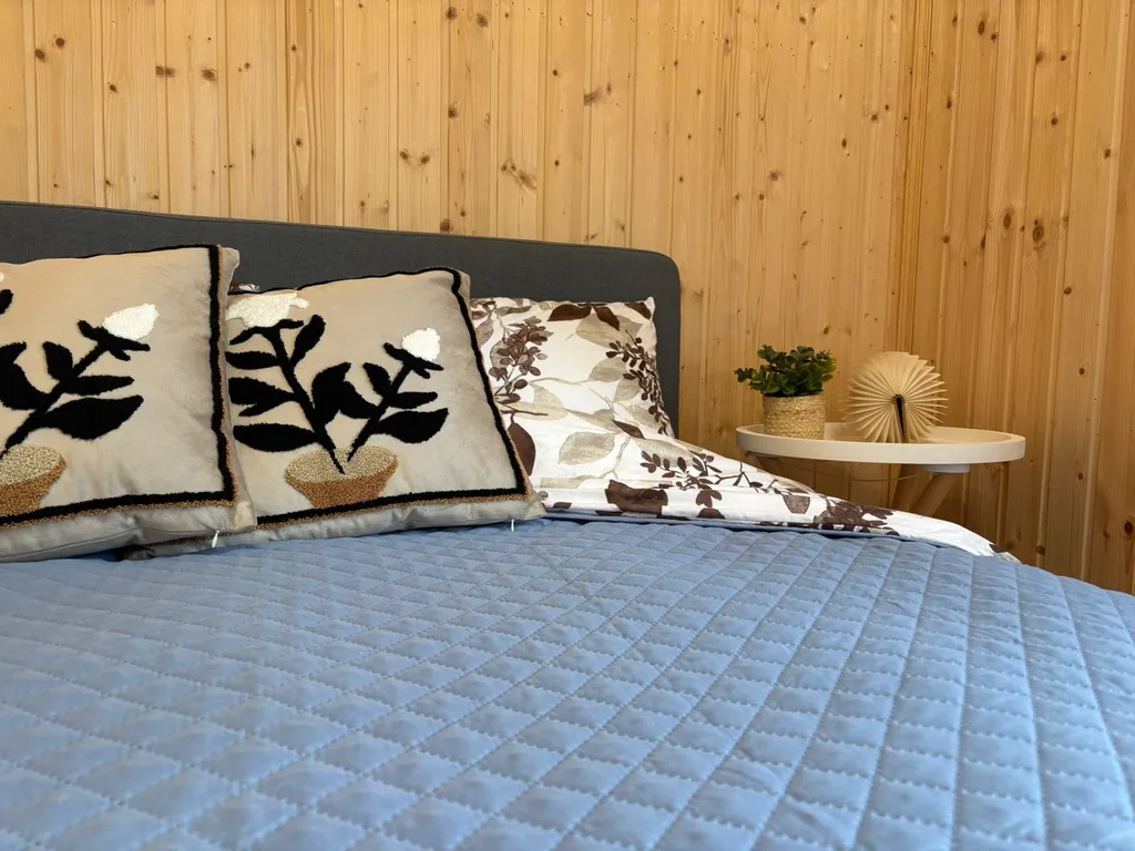 Уютный дом для семейного отдыха с детской площадкой