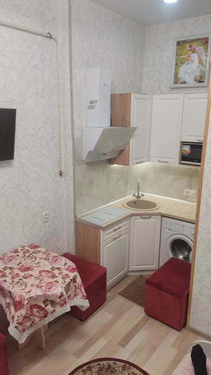 Около Нарзанной галереи и санатория Луч