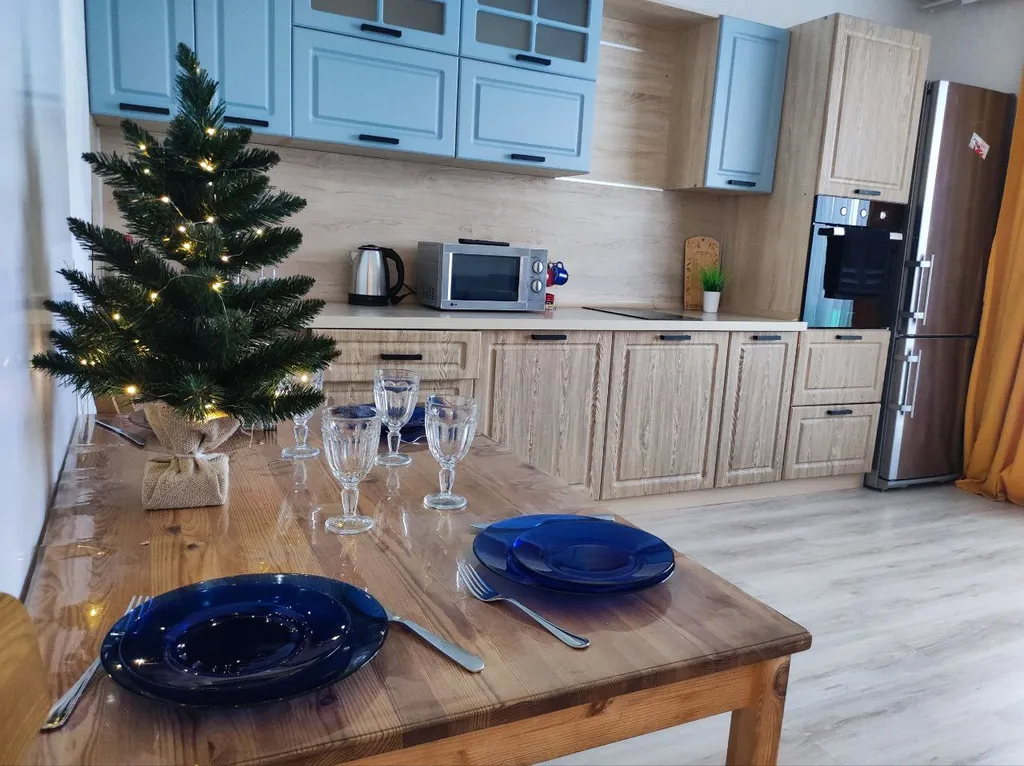 Уютная солнечная студия + спальня в 5 минутах пешком до Термы Вода