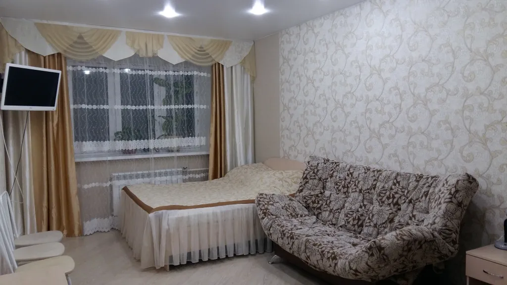 Квартира с видом на реку Волгу и мост