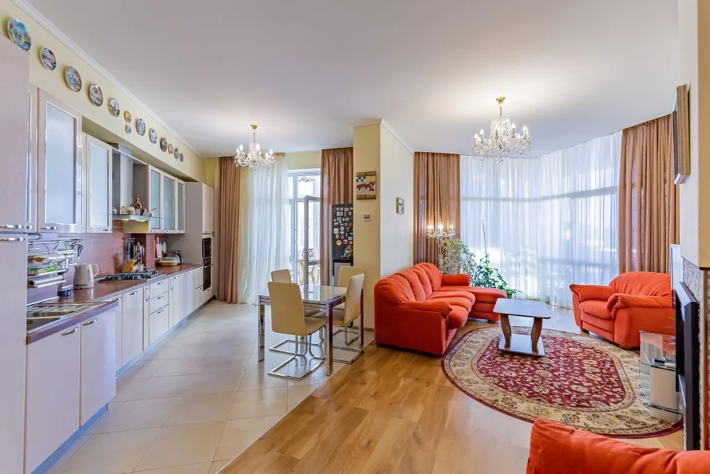 3х-комнатная квартира с видом на море