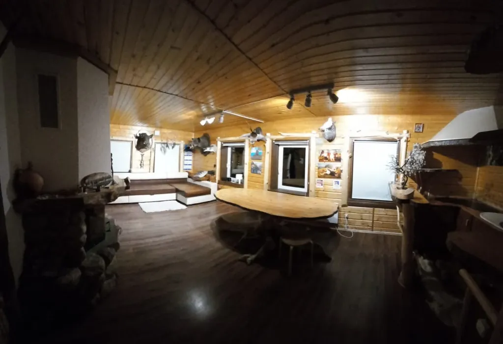 Уютный комфортабельный коттедж в живописном месте посреди озер и лесов