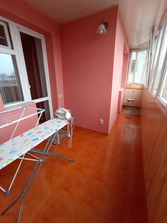 2-комнaтная квaртира в центpе Cимферополя (пaрк Tренeвa)