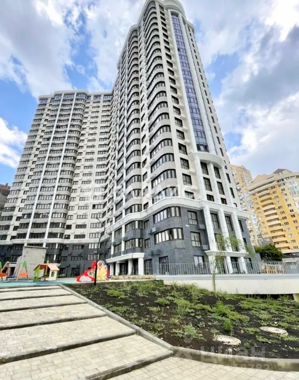 Шикарные апартаменты с прекрасным видом на реку Кубань