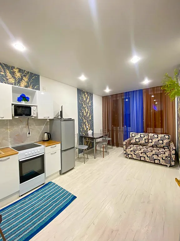 Евродвушка у ЖД вокзала