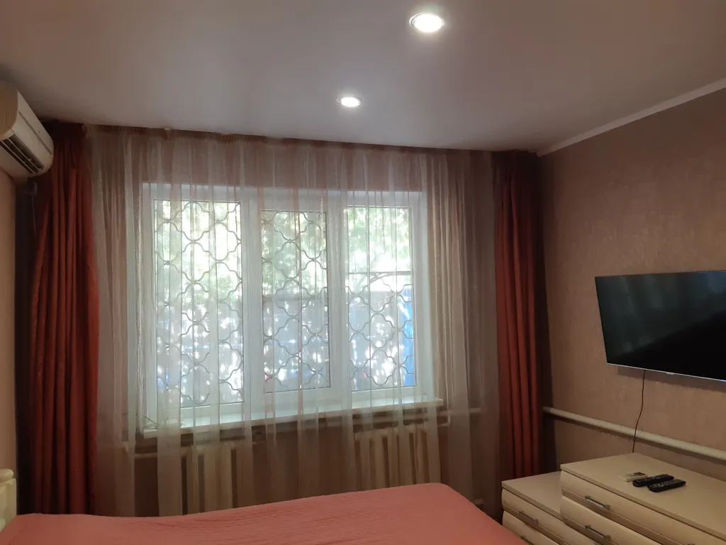 Частный дом на лето с парковкой в центре старой части города