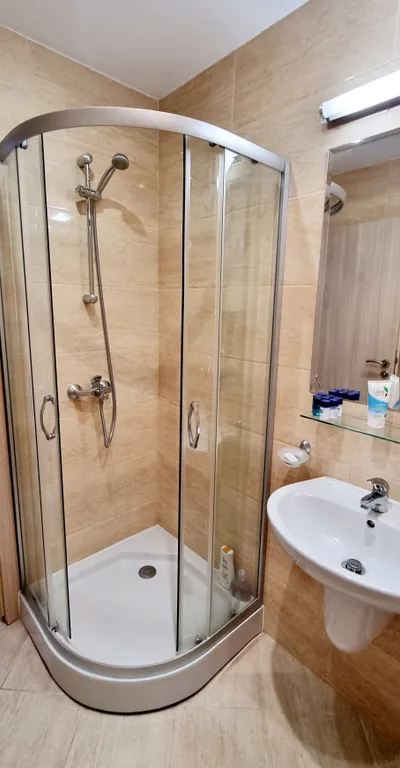 Апартаменты с 2 спальнями и огромным балконом с видом на море