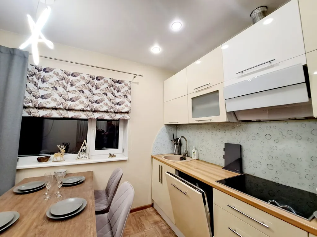 Уютный современный дом с сауной в тихом месте в окружении леса