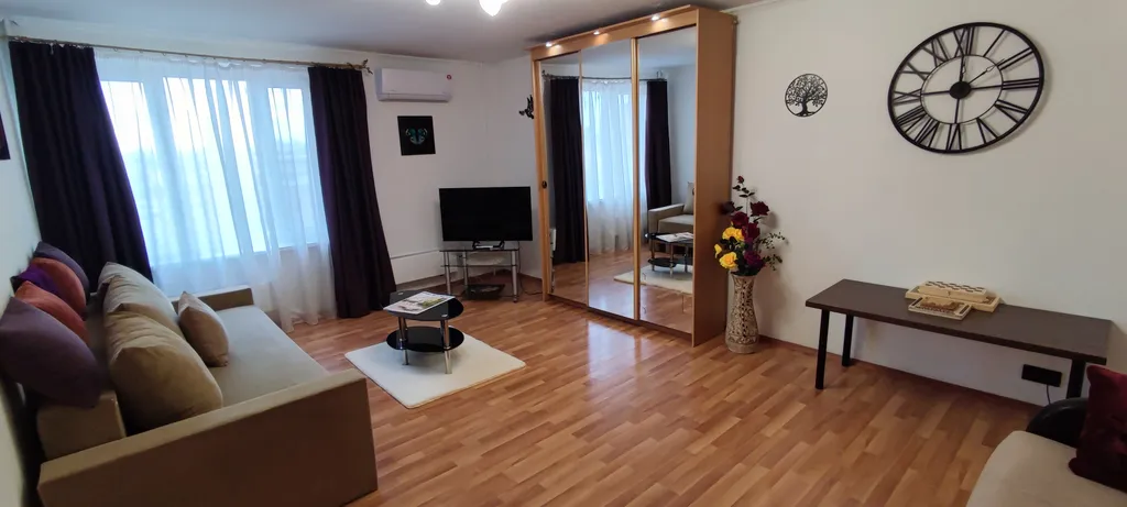 Светлая, просторная и уютная квартира в центре у метро